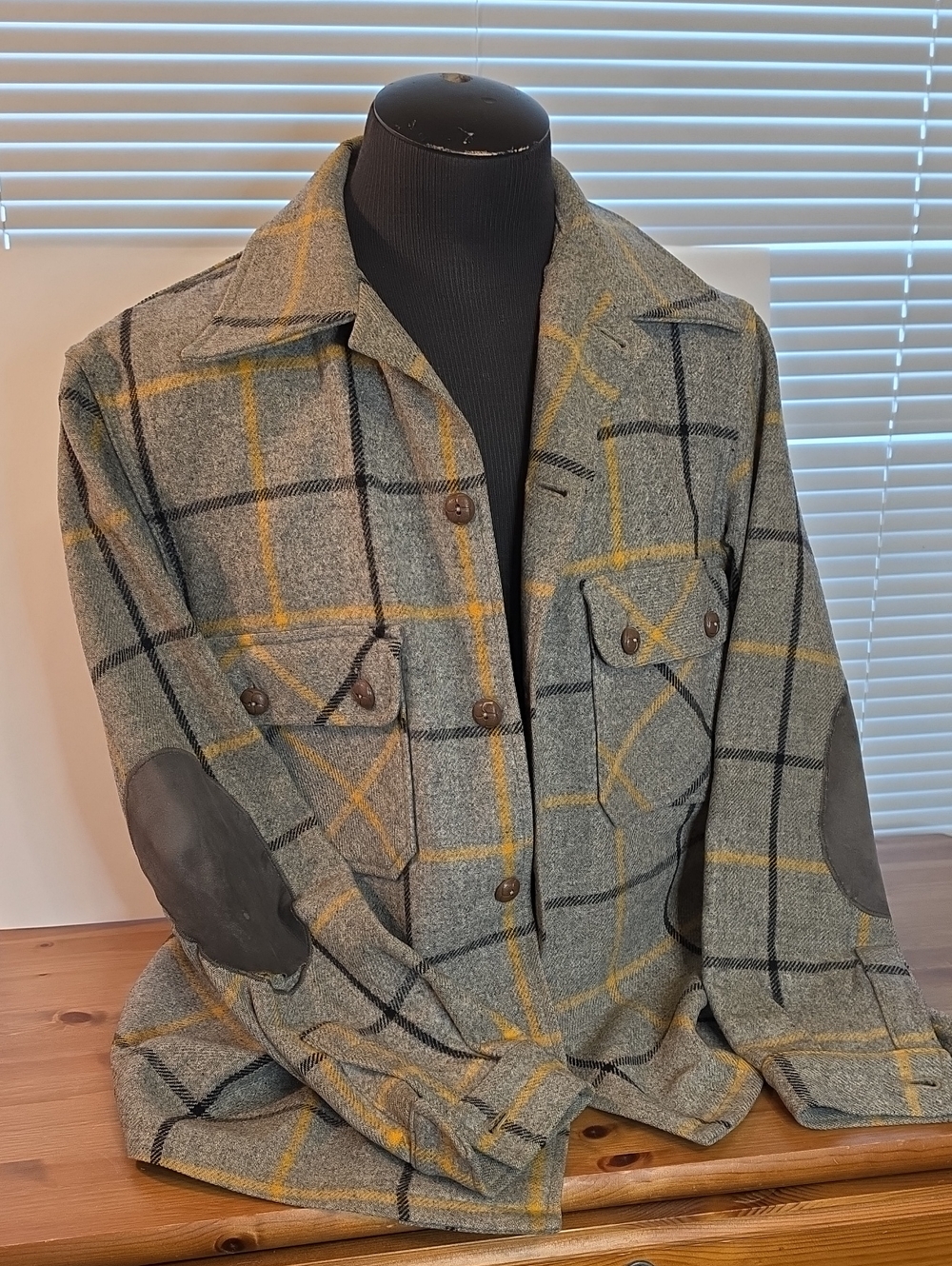 1950's Vintage Chippewa Gray Wool Plaid Jacket/Shirt With Suede Elbow Patches